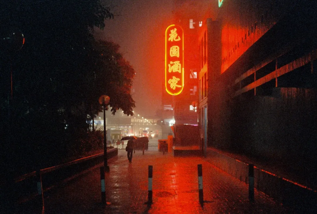 天津小户型家居收纳方案:收纳箱与置物架的组合搭配技巧